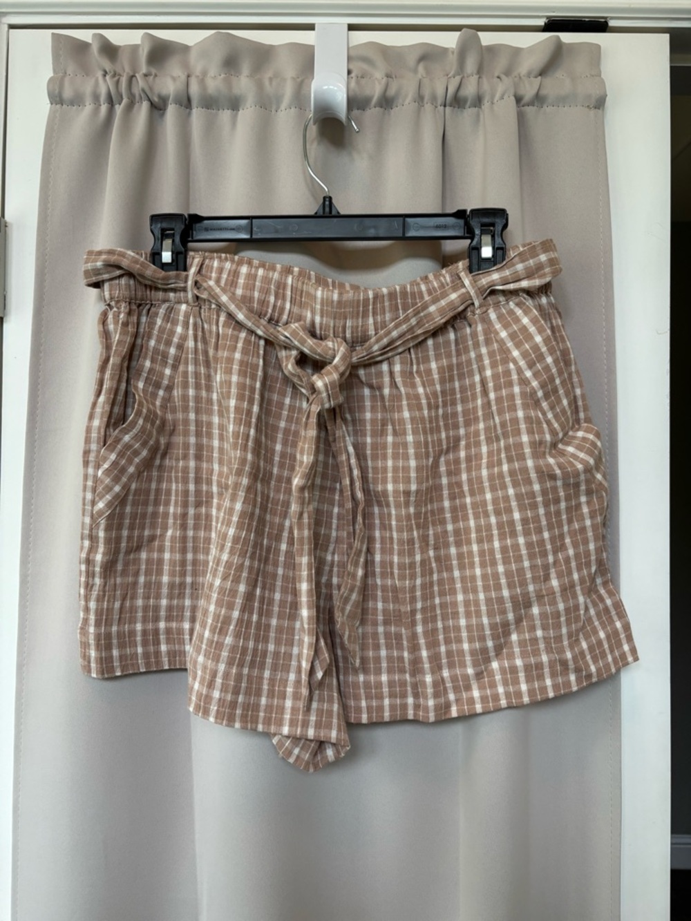 Jessica Simpson Taupe Plaid Paperbag Waist Shorts with Tie